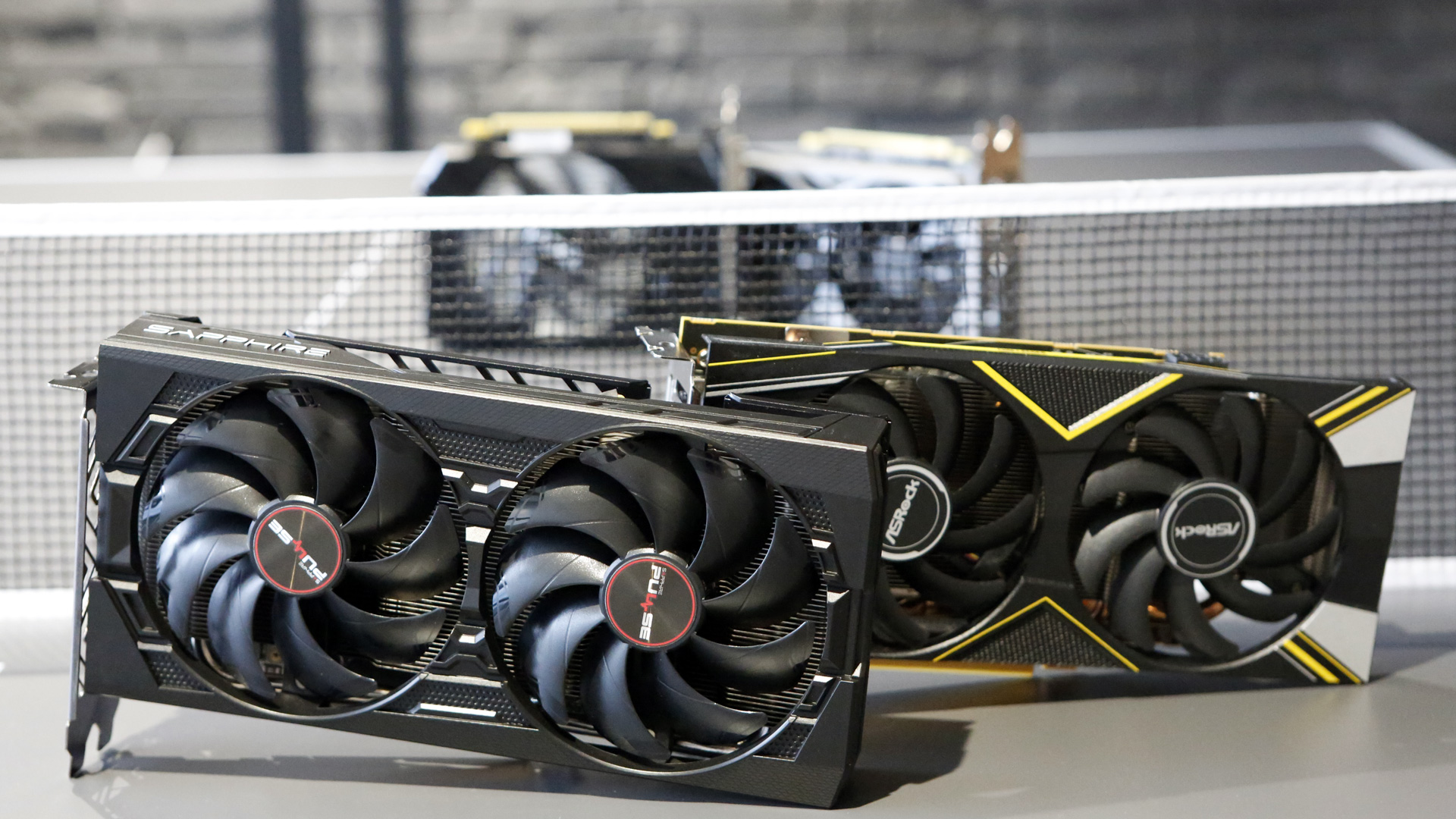 AMD Radeon RX 5500 XT 4 GB  eta 8 GB  - Tarjeta grafiko berri eta merkeen proba
