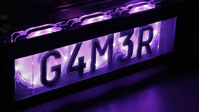 x-kom G4M3R 700: konpromisorik gabeko PC proba 45.000 PLN-rako
