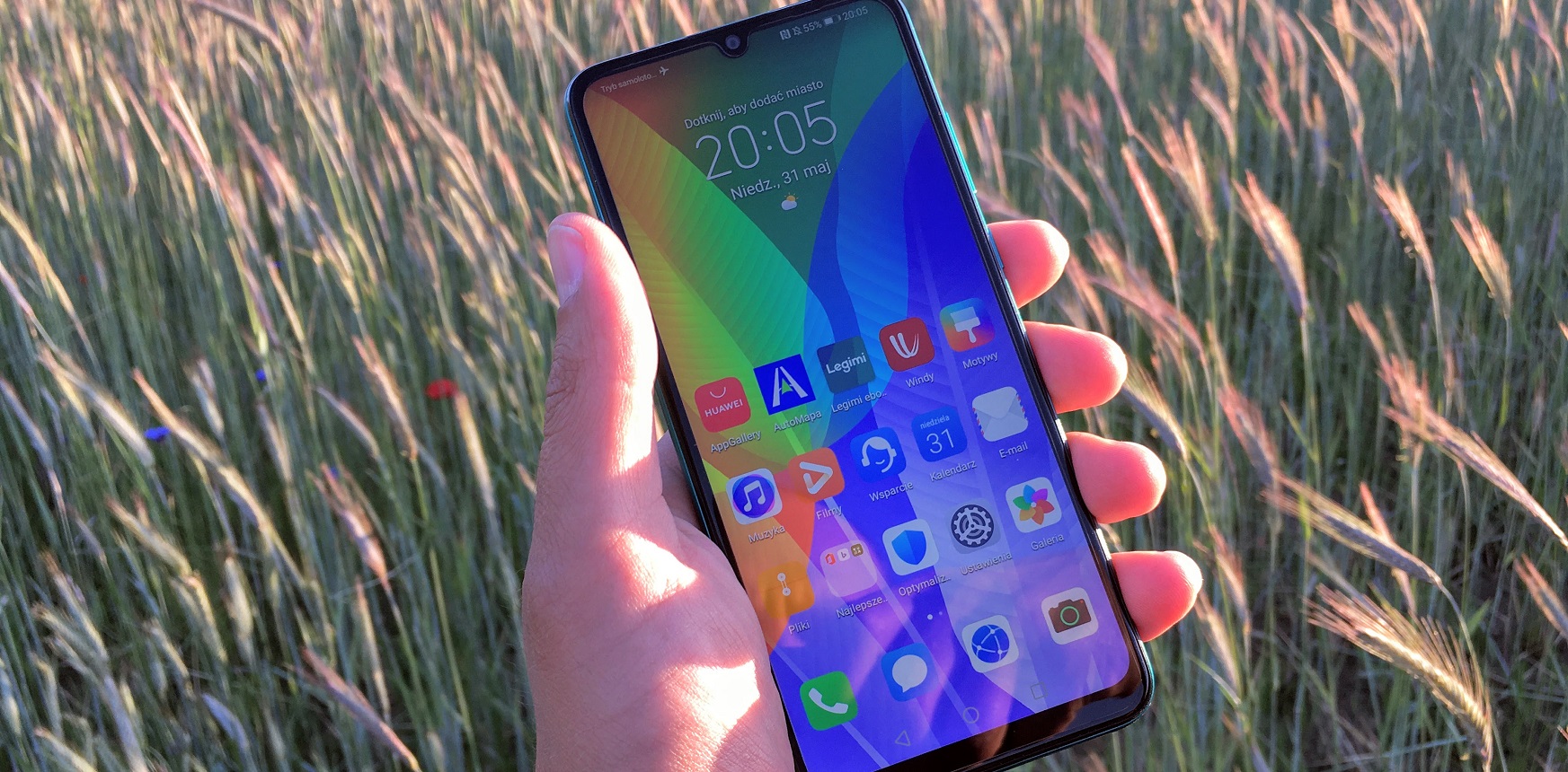  Huawei Y6P Google zerbitzurik gabeko telefono merkea da.  Ezin dut esan telefono txarra izan denik
