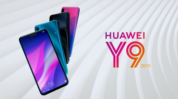 4 Kamerarekin Huawei Y9 2019 sartu zen!
