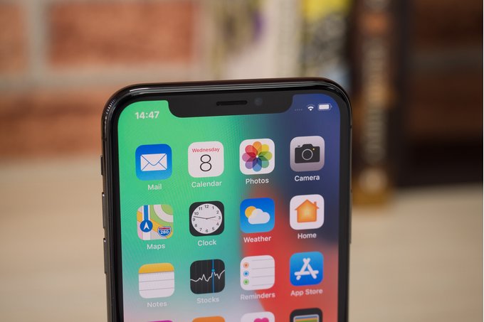 Apple LG-tik OLED-en eskaera!

