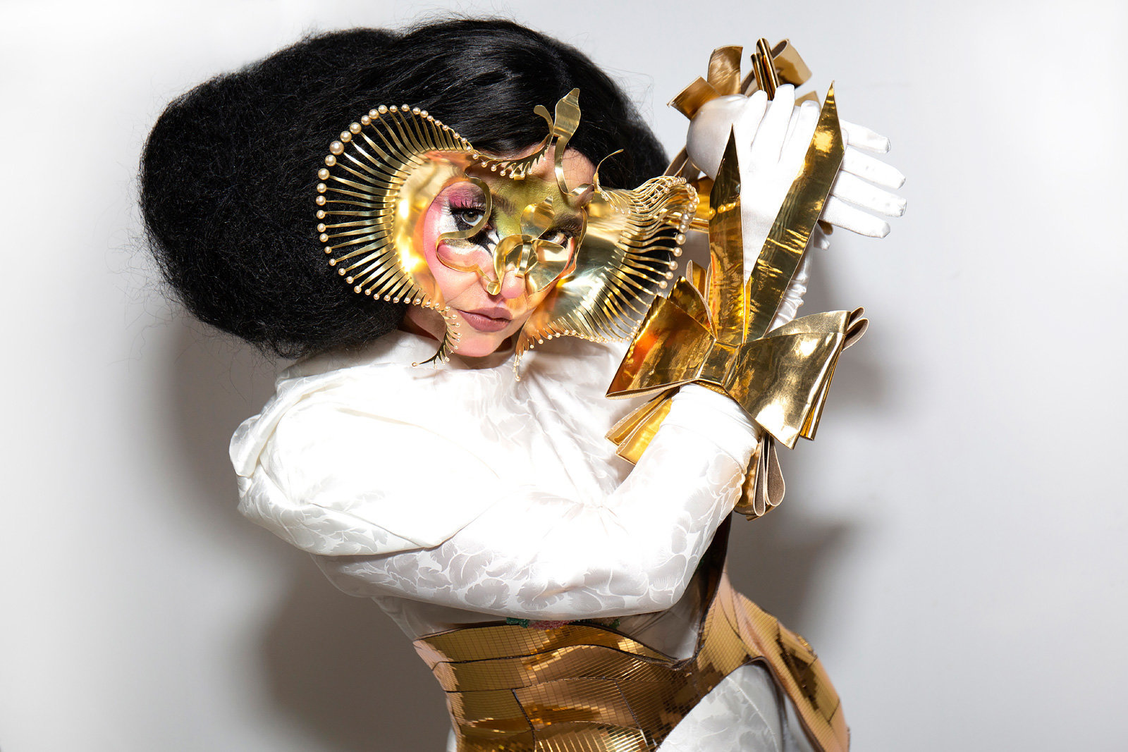 Björk-ek eta Microsoft-ek adimen artifizialekin musika sortuko dute

