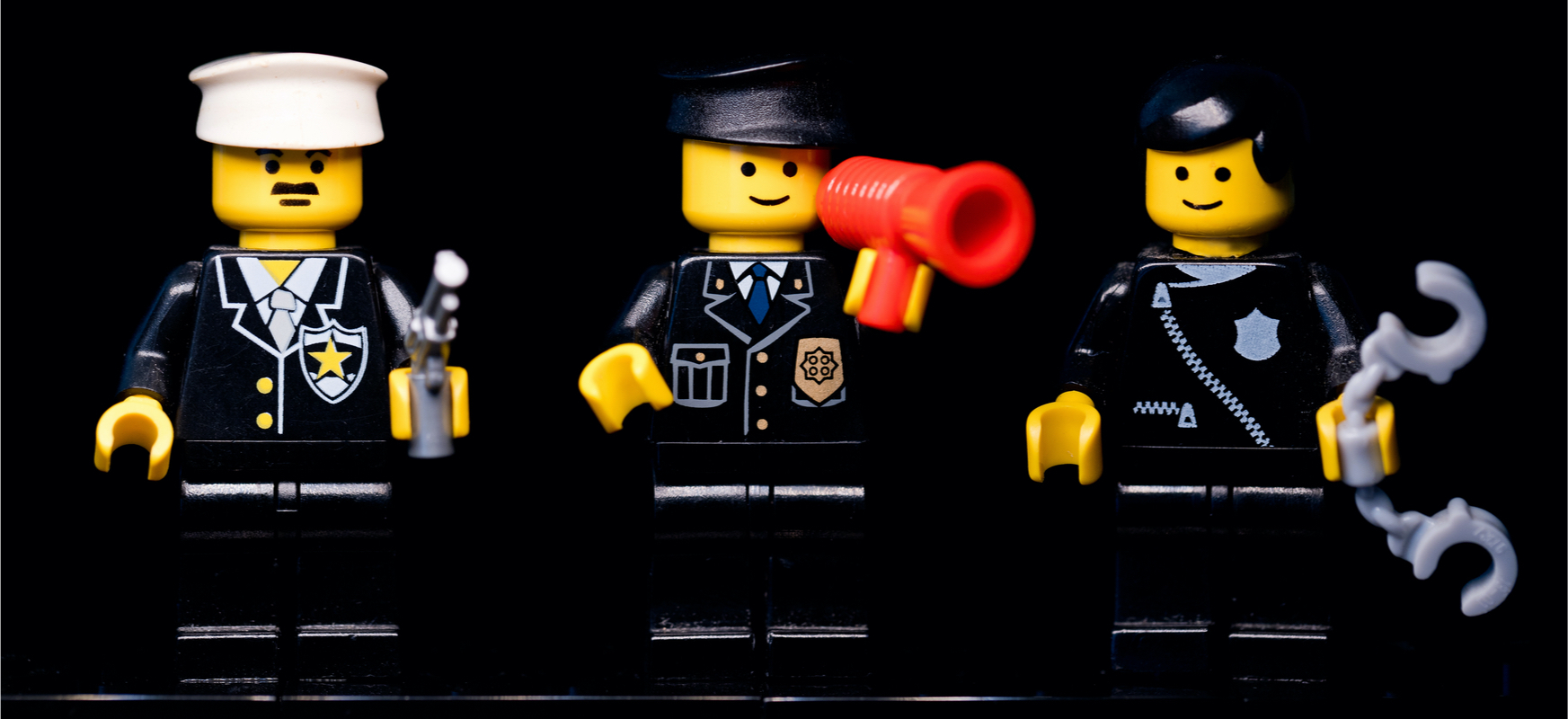  Ez, LEGO ez da poliziekin multzoak ekoizten geldituko.  Hala ere, ez du horiek iragarteko asmorik
