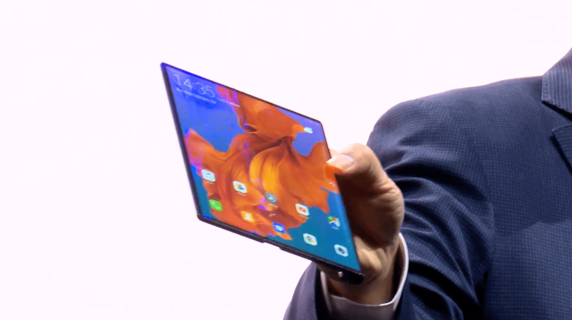  Huawei Mate X tolestiblea agortzen da minutu batean baino gutxiagotan.  Prezio altua ez zen oztopo izan
