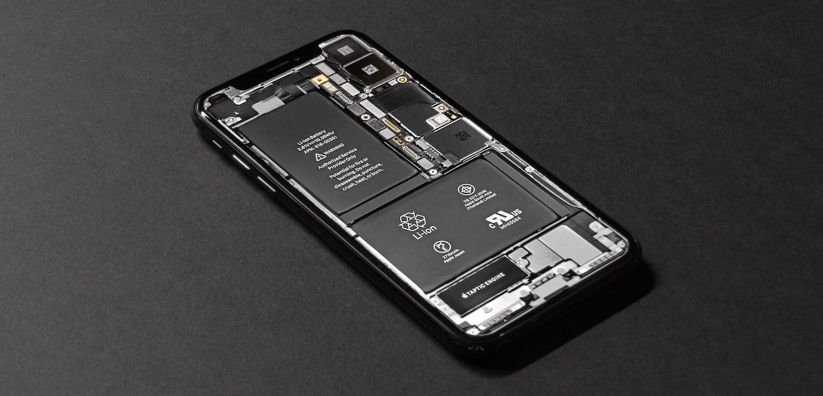 Kontularia zuzen zegoen berriro - Apple ez da iPhone bat besterik
