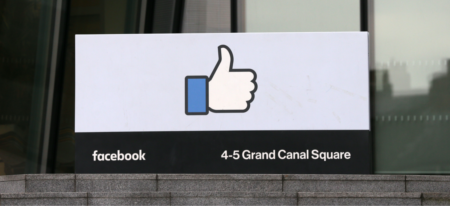 Messenger eta WhatsApp setiopean daude, baina Facebook ez dago pozik gorakada horiekin

