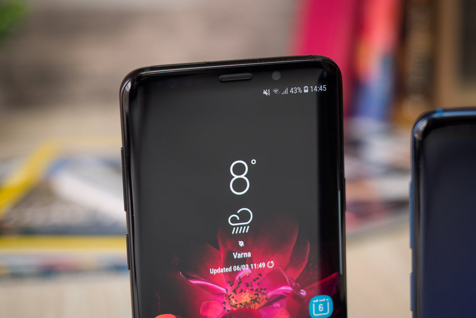 Samsung-en pantaila makurduraren diseinua orokorrean zabalduko da

