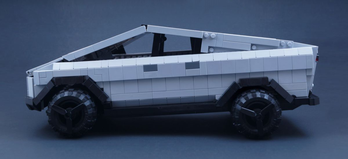  Tesla Cybertruck-ekin amesten al duzu?  Hemen da LEGO-tik eraikitako bertsioa.  Jatorrizkoa bezain angeluarra
